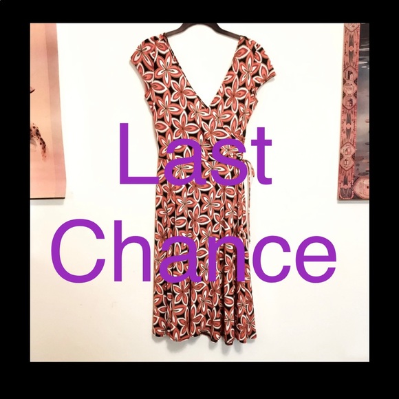 London Times Dresses & Skirts - 👋 lCute London Times V neck midi Stretch Dress